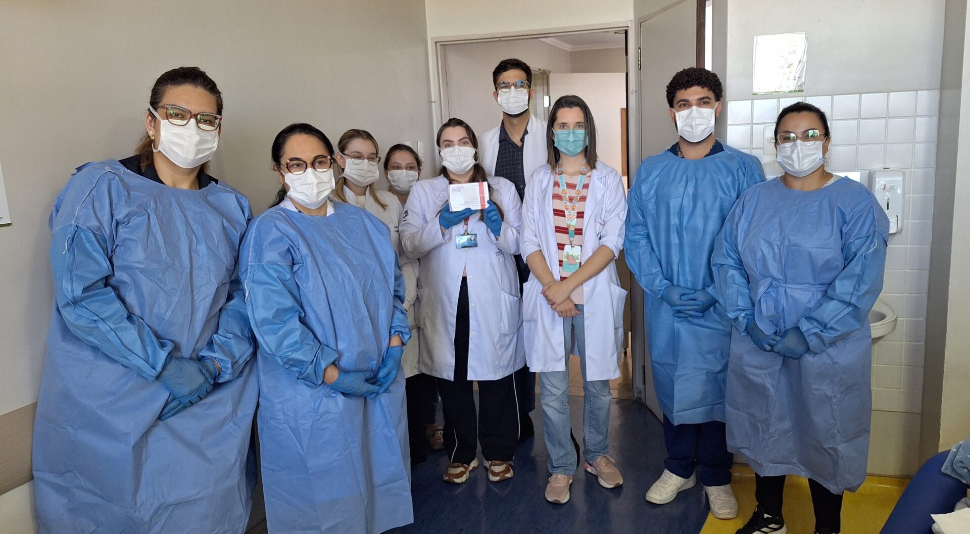 Equipes da neurologia e pediatria do HC da Unicamp